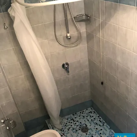 Blu Mare בית הארחה