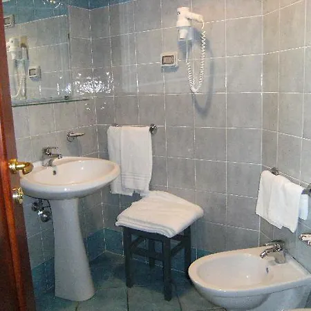 בית הארחה Blu Mare פונזה