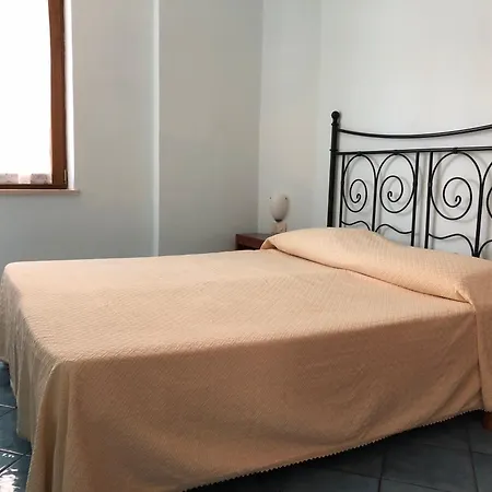 布鲁马雷旅馆 蓬扎